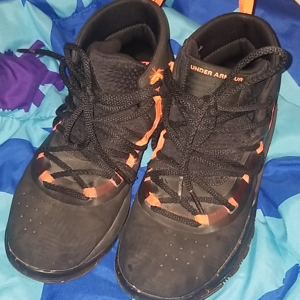 Boys sneakers
